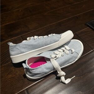 Women's Casual Sneakers